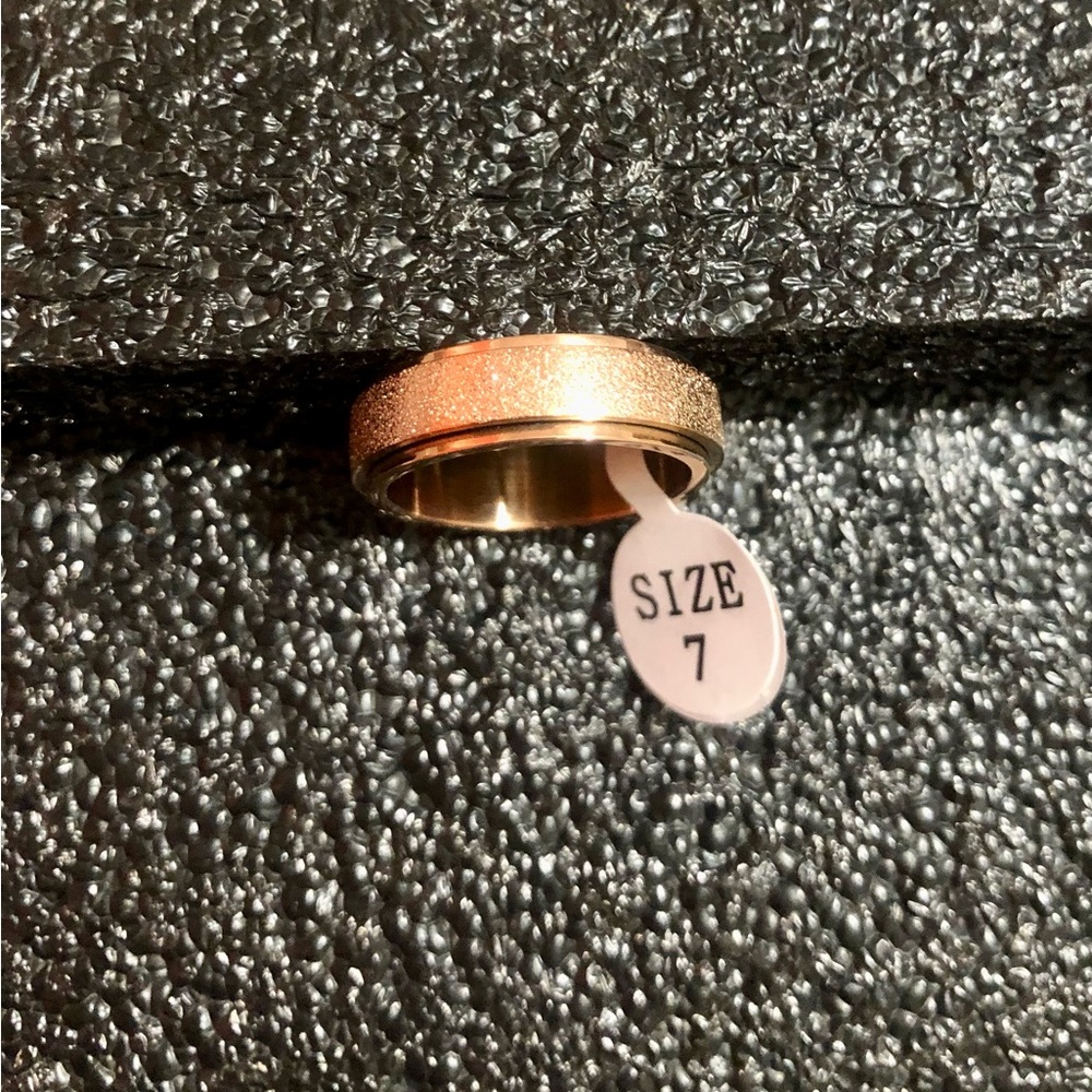 New Stainless Steel Spinner Ring Size 7 (Unisex)
